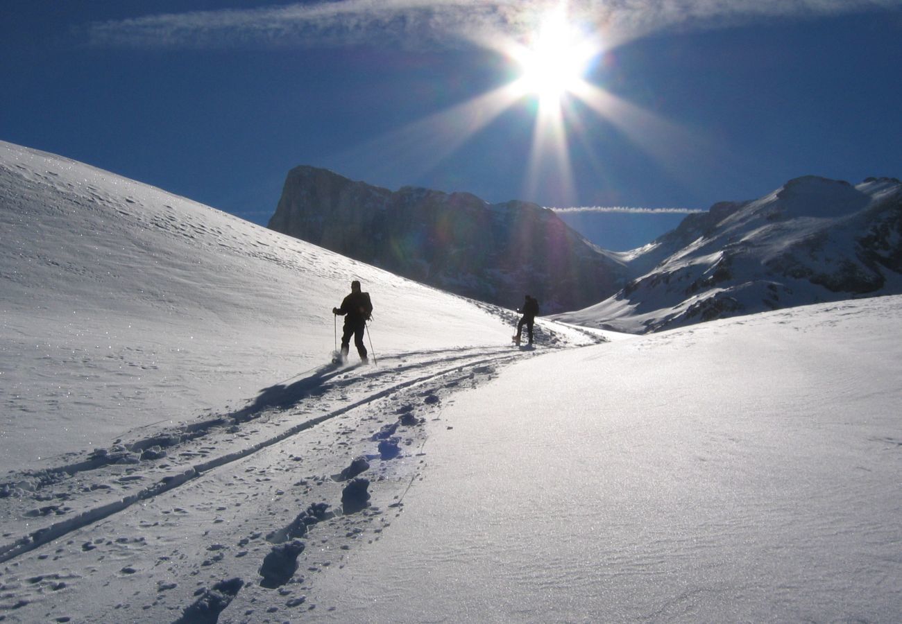 Appartement à Le Dévoluy - Appart front de neige, au pied des pistes - pour 5