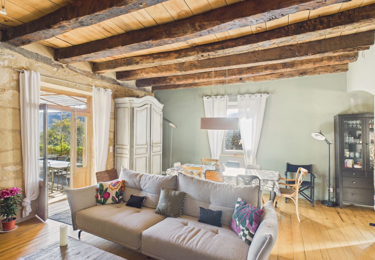 Maison à Les Eyzies-de-Tayac-Sireuil - Vue sur la vallée - Maison pour 10 - Piscine