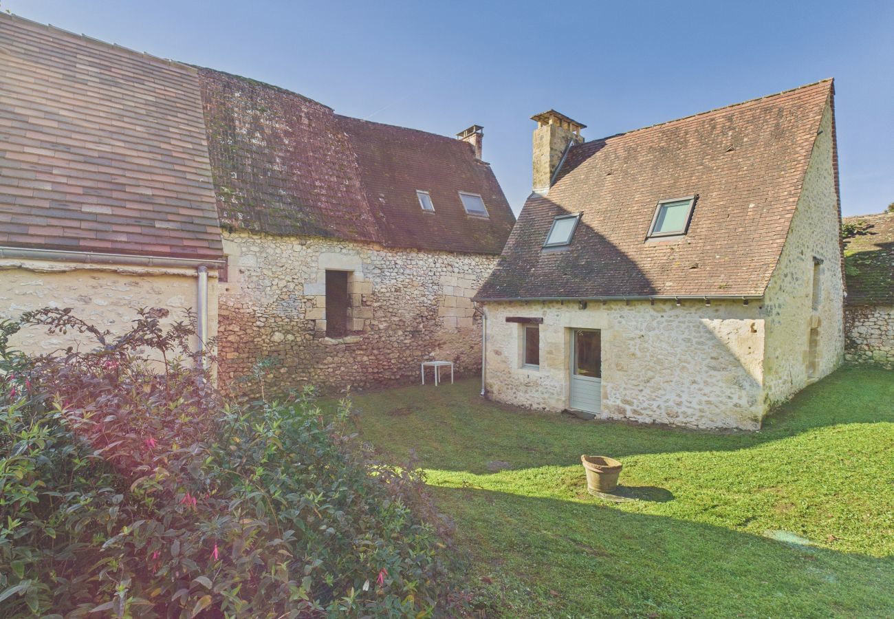 Maison à Les Eyzies-de-Tayac-Sireuil - Vue sur la vallée - Maison pour 10 - Piscine