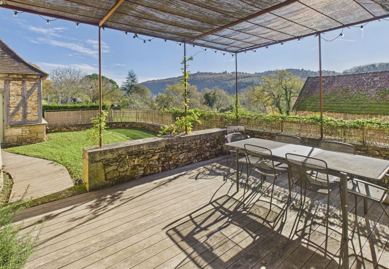 Maison à Les Eyzies-de-Tayac-Sireuil - Vue sur la vallée - Maison pour 10 - Piscine
