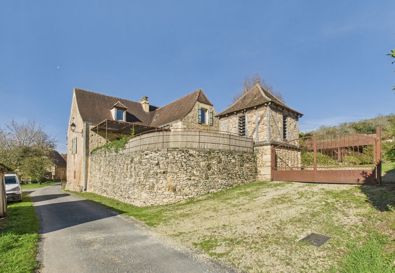 Maison à Les Eyzies-de-Tayac-Sireuil - Vue sur la vallée - Maison pour 10 - Piscine