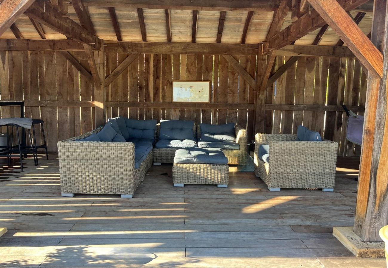 Maison à Les Eyzies-de-Tayac-Sireuil - Vue sur la vallée - Maison pour 10 - Piscine