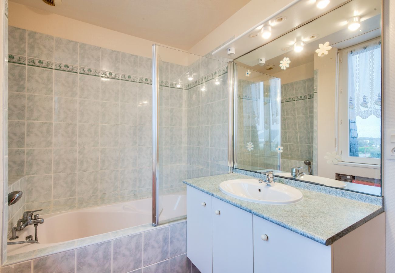 Maison à Plouguerneau - 800m plage - grande maison pour 6 avec billard