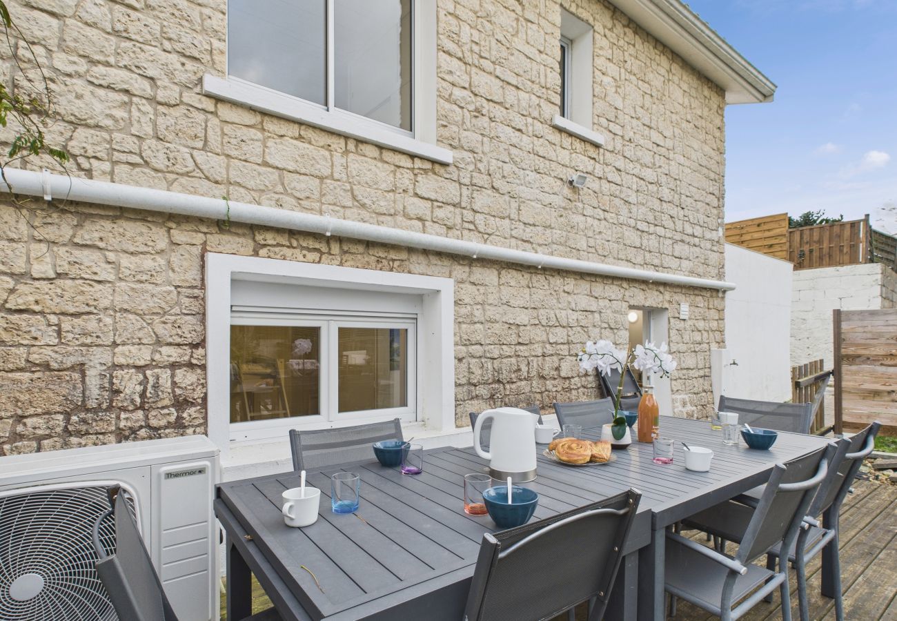 Maison à La Tranche-sur-Mer - 400m de la mer - grande maison pour 10 avec jardin