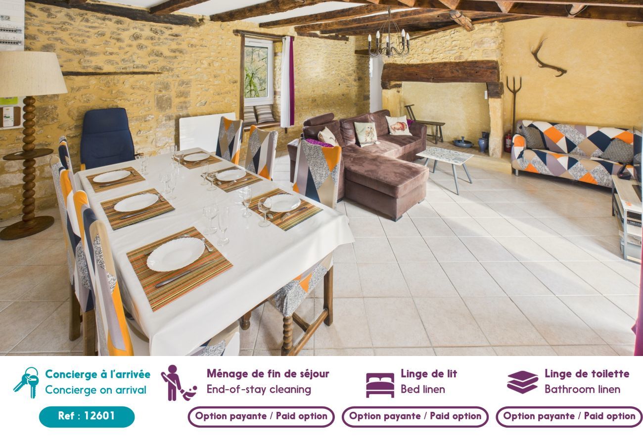 Maison à Plazac - Maison pour 5 - Grande jardin et terrasse - Jacuzzi