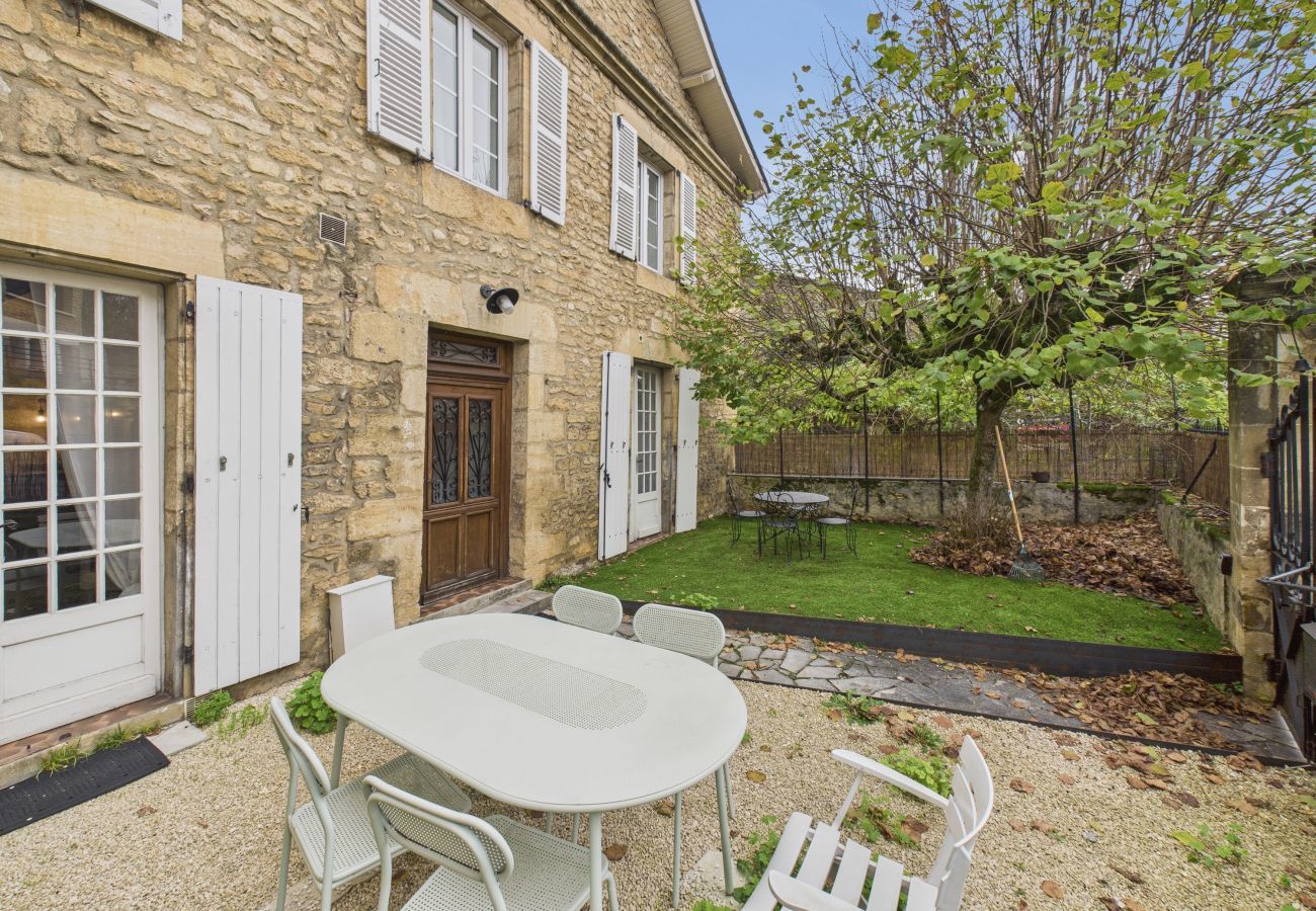 Maison à Sarlat-la-Canéda - Maison pour 6 avec jardin, au cœur de Sarlat