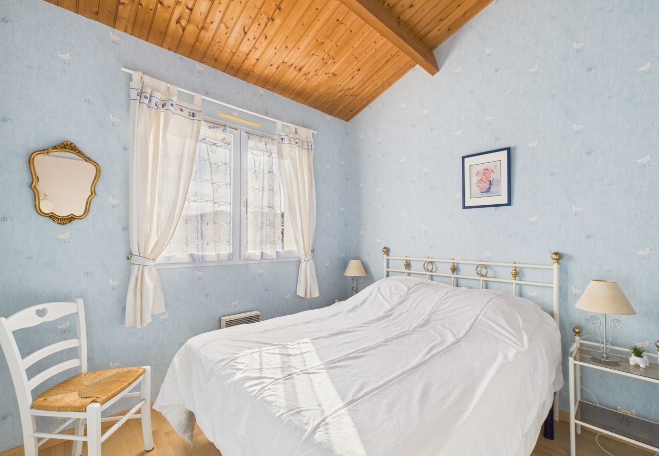 Maison à La Chaize-Giraud - Maison pour 4 avec jardin et véranda