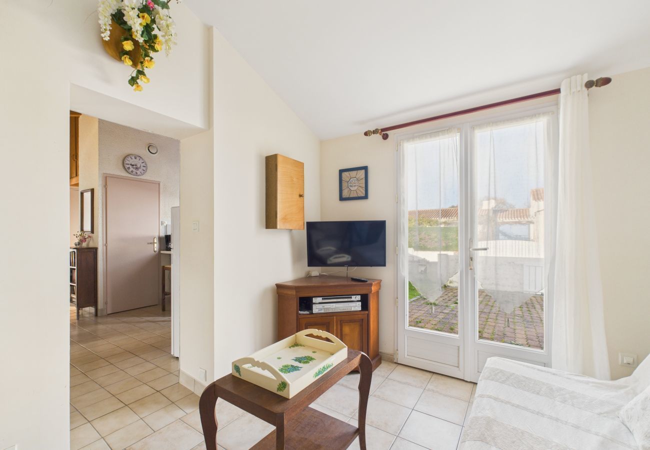 Maison à La Chaize-Giraud - Maison pour 4 avec jardin et véranda