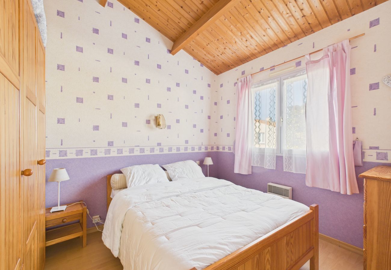 Maison à La Chaize-Giraud - Maison pour 4 avec jardin et véranda