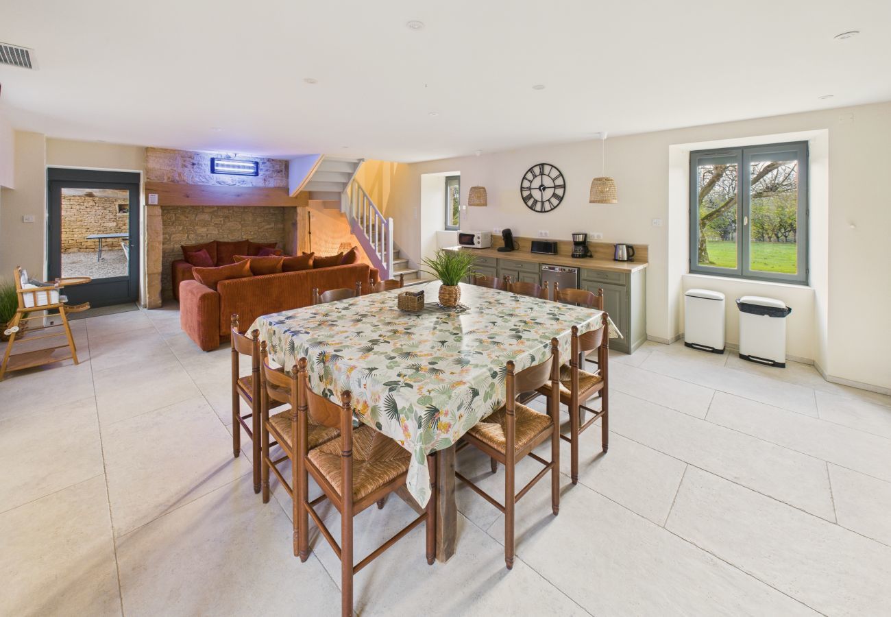 Maison à Saint-Crépin-et-Carlucet - Piscine commune - Gîte en campagne pour 10