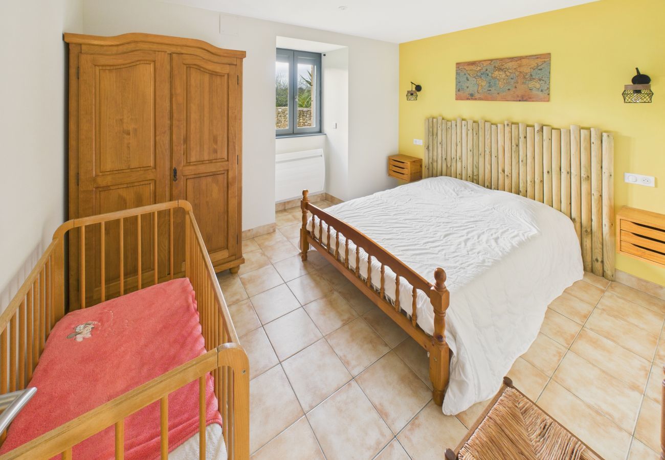 Maison à Saint-Crépin-et-Carlucet - Piscine commune - Gîte en campagne pour 10