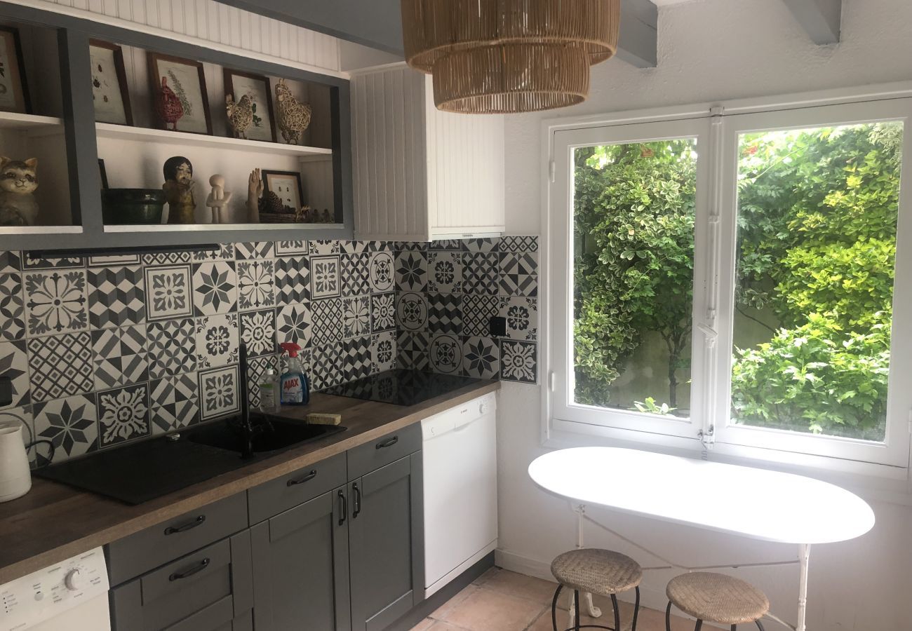 Maison à Les Portes-en-Ré - 800m de la plage, maison pour 7 avec jardin