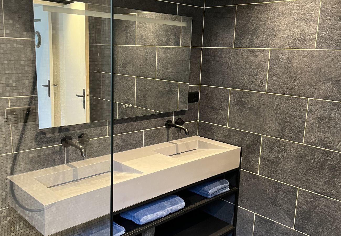 Maison à Les Portes-en-Ré - 800m de la plage, maison pour 7 avec jardin