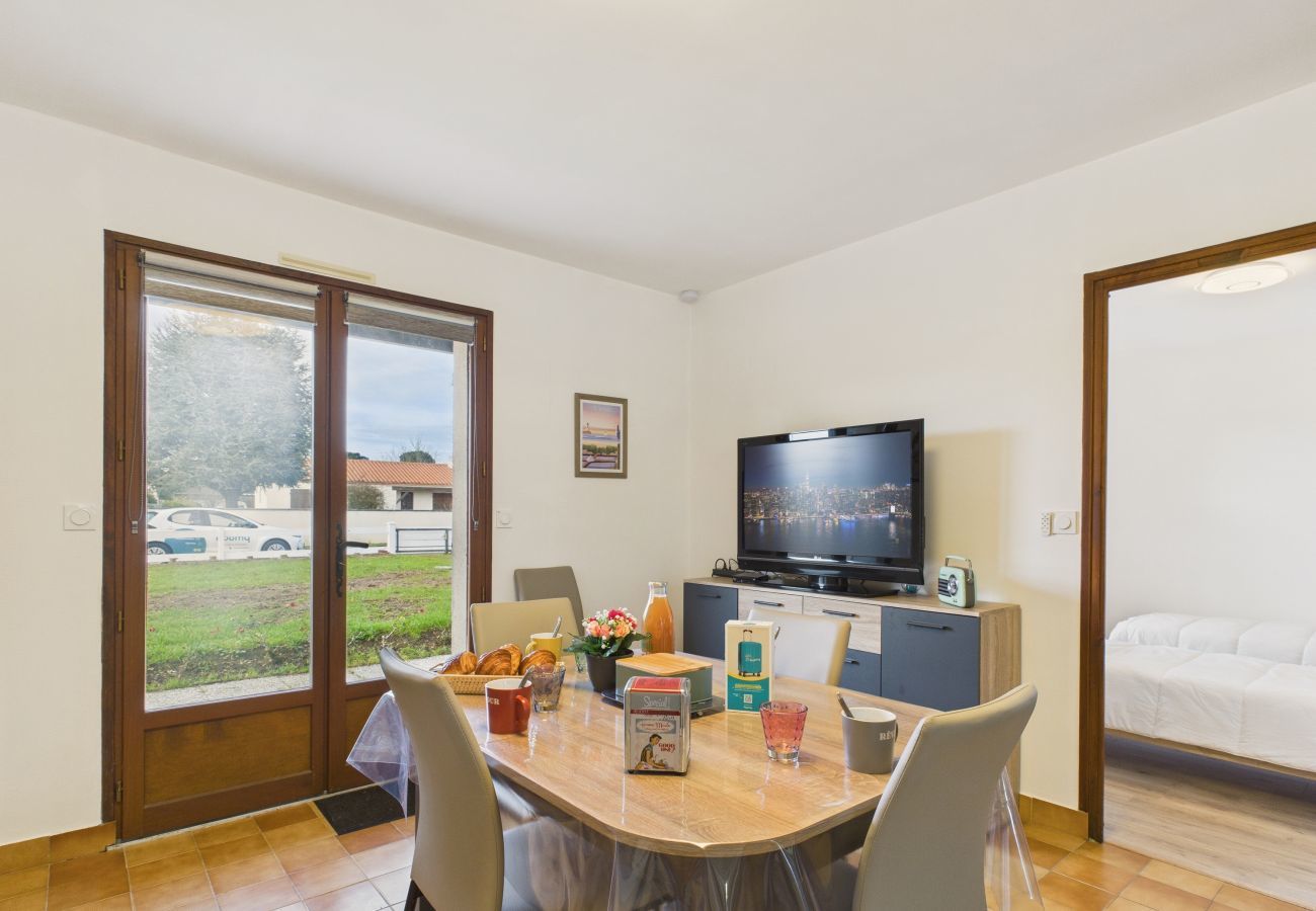 Maison à Saint-Vincent-sur-Jard - 500m de la plage, maison avec jardin pour 6