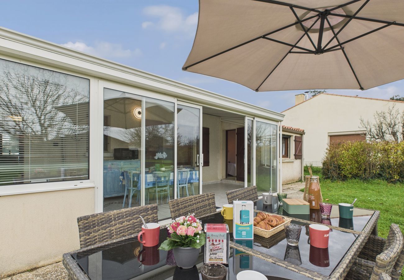 Maison à Saint-Vincent-sur-Jard - 500m de la plage, maison avec jardin pour 6