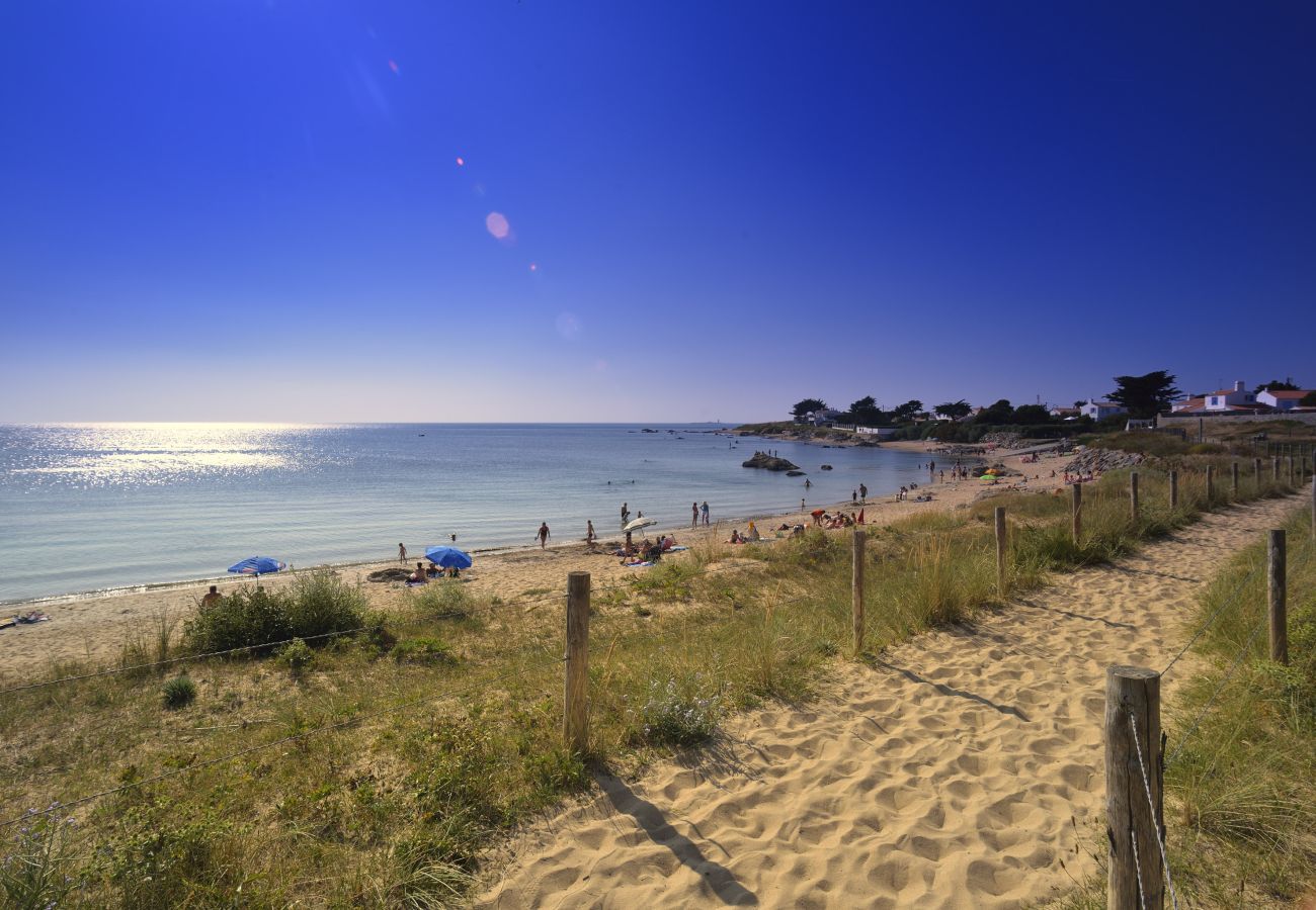 Maison à La Guérinière - Charmante maison avec jardin à 100 m de la plage