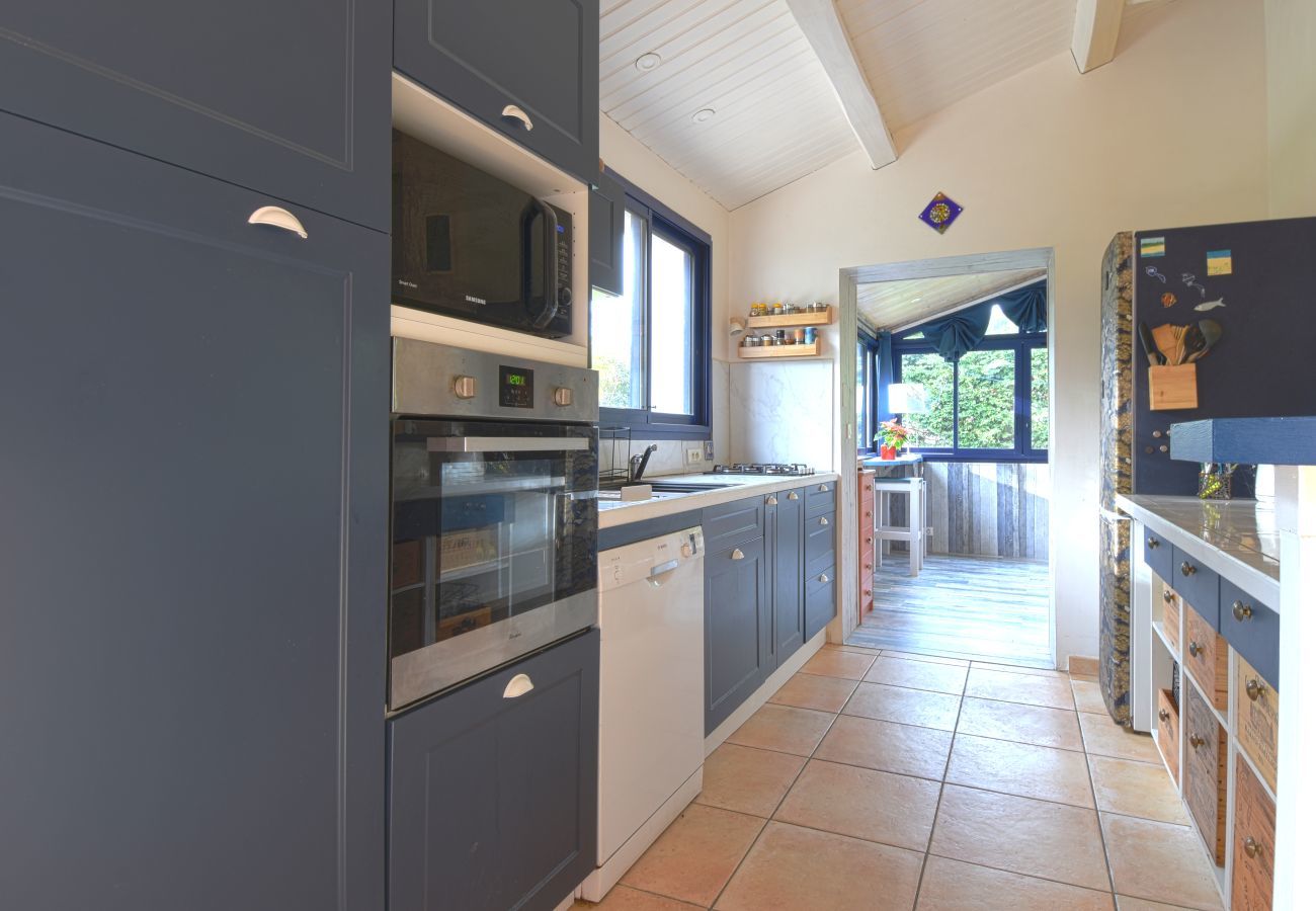 Maison à Barbâtre - 500 m de la mer, jardin, 6 adultes 1 enfant