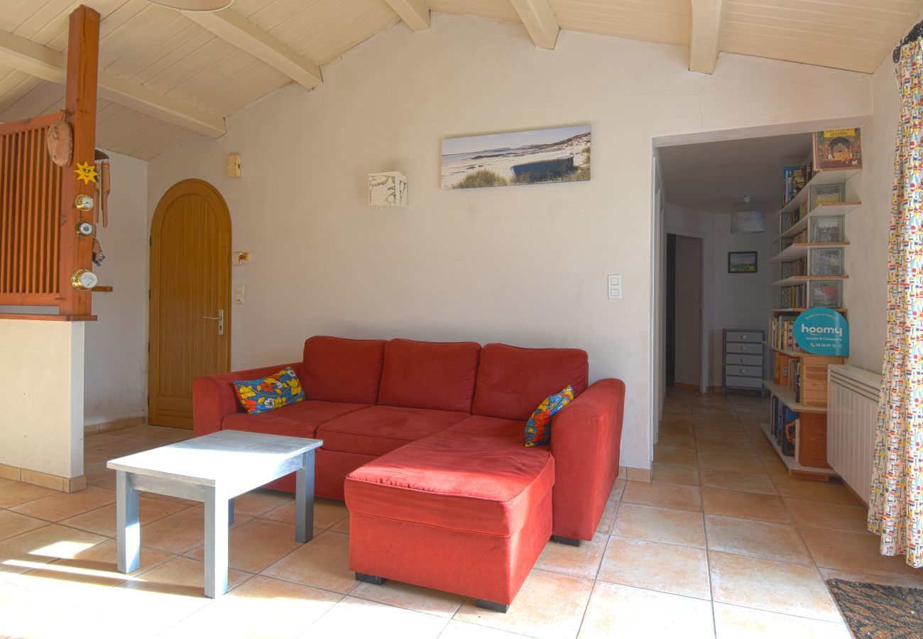 Maison à Barbâtre - 500 m de la mer, jardin, 6 adultes 1 enfant