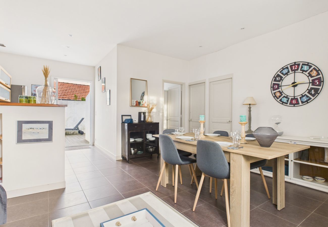 Maison à Le Pouliguen - 800m de la plage, maison avec terrasse pour 6