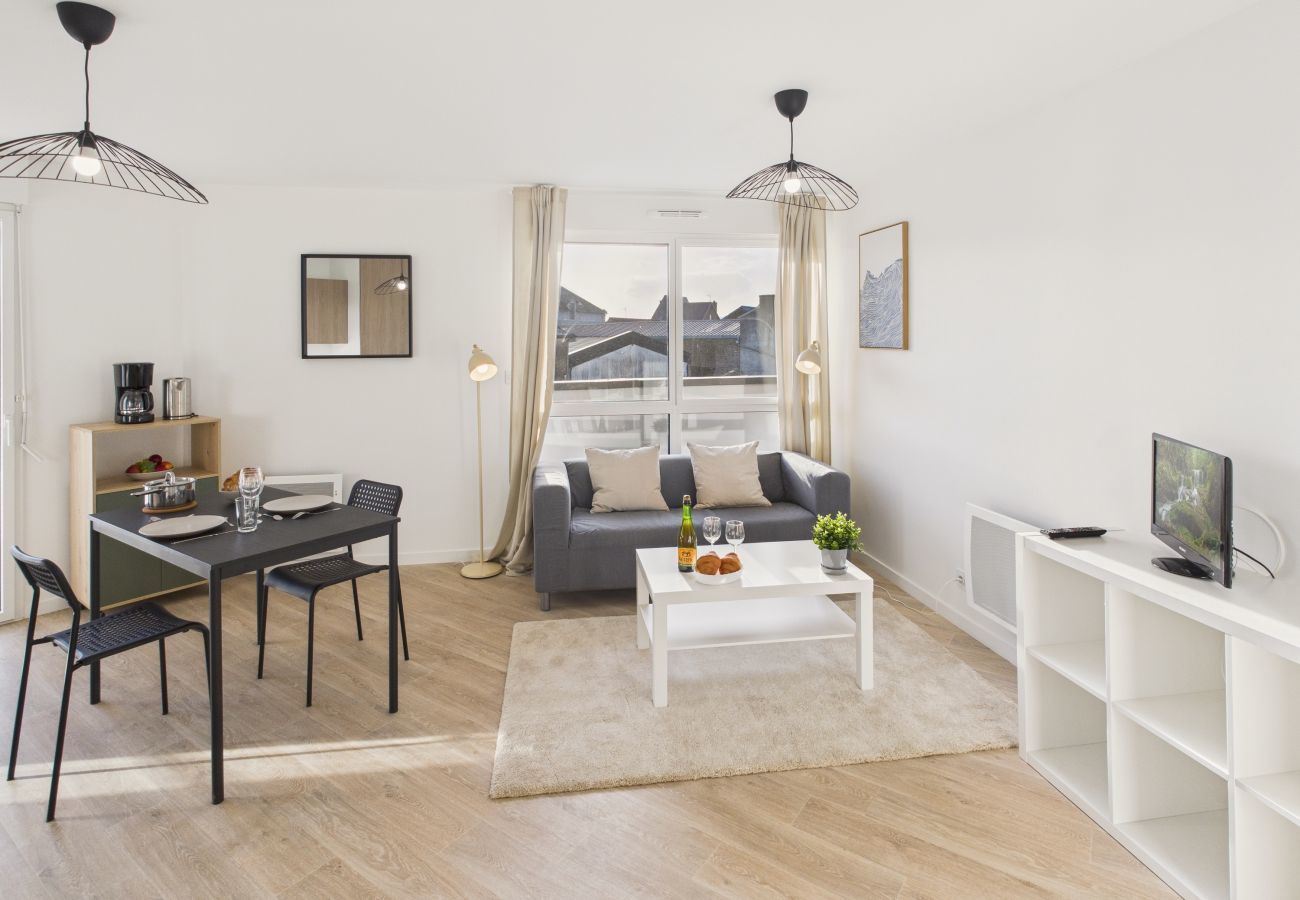 Appartement à Pont-l´Abbé - Plein centre ville - Appart pour 2 avec balcon