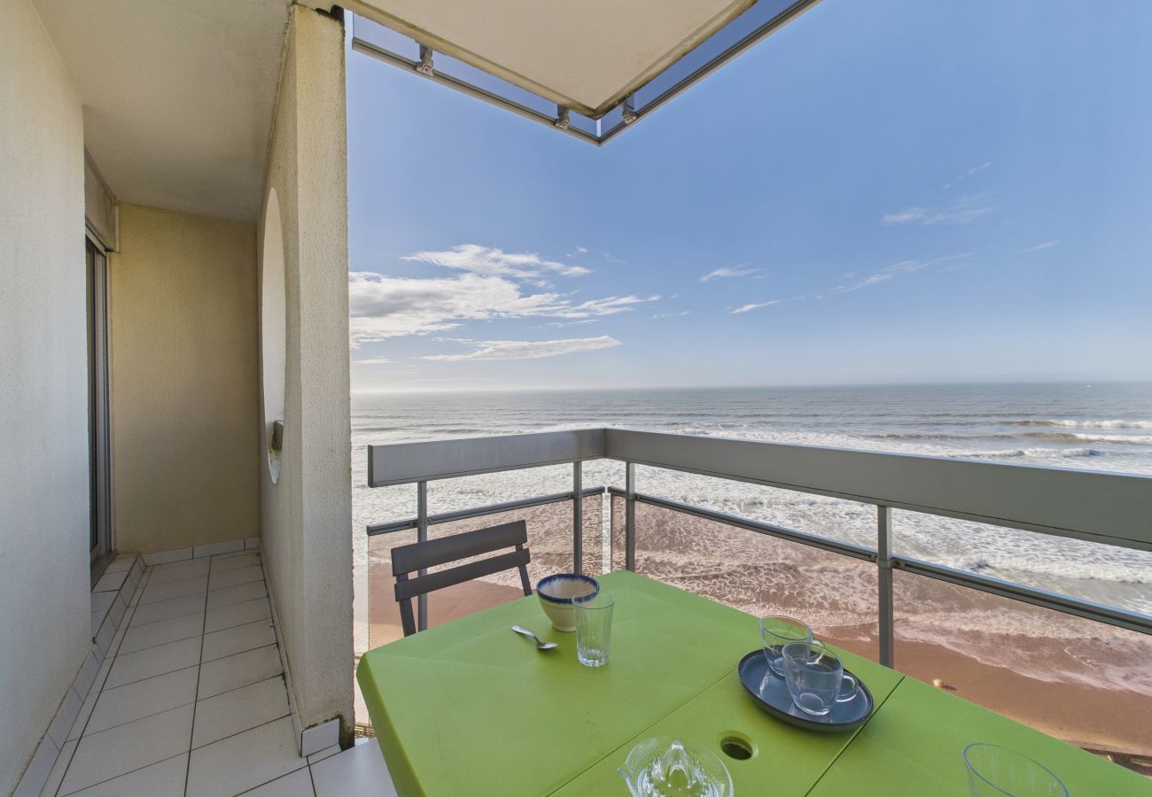 Appartement à Saint-Gilles-Croix-de-Vie - Séjour pour 4 avec magnifique vue mer
