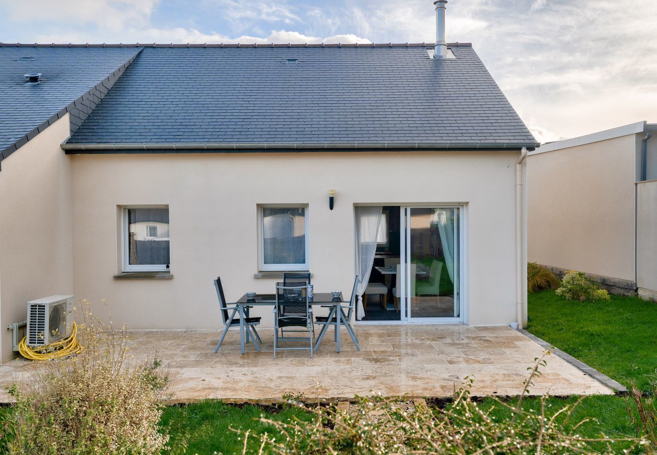 Maison à Beaussais-Sur-Mer - Maison récente et cosy pour 6 avec jardin