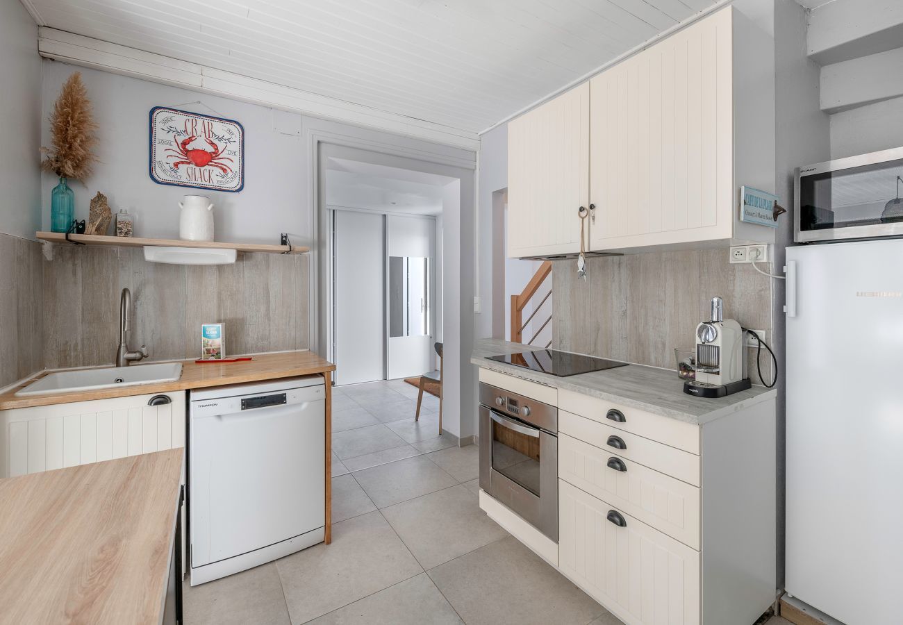 Maison mitoyenne à La Bernerie-en-Retz - Maison à 30m de la mer - jardin pour 4