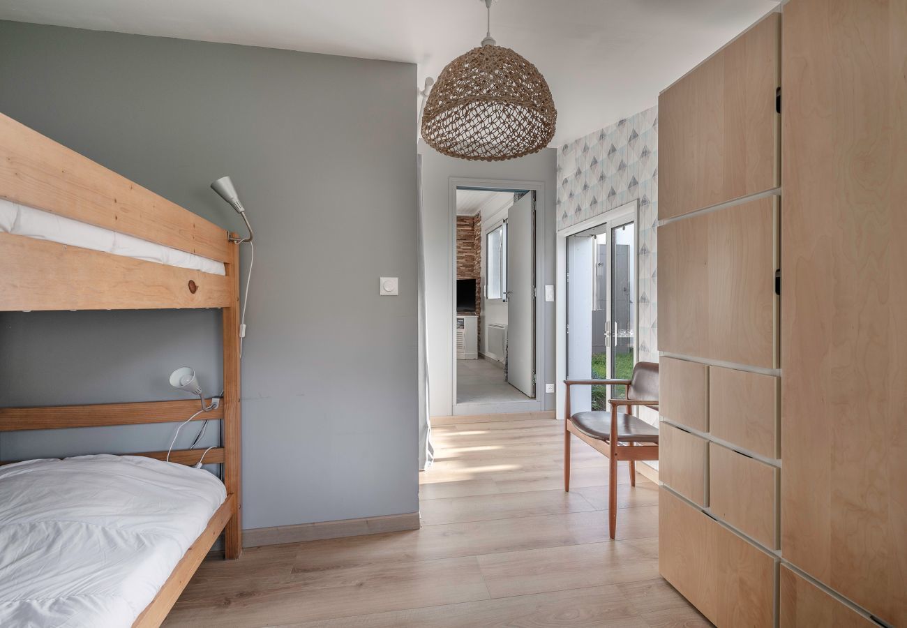 Maison mitoyenne à La Bernerie-en-Retz - Maison à 30m de la mer - jardin pour 4