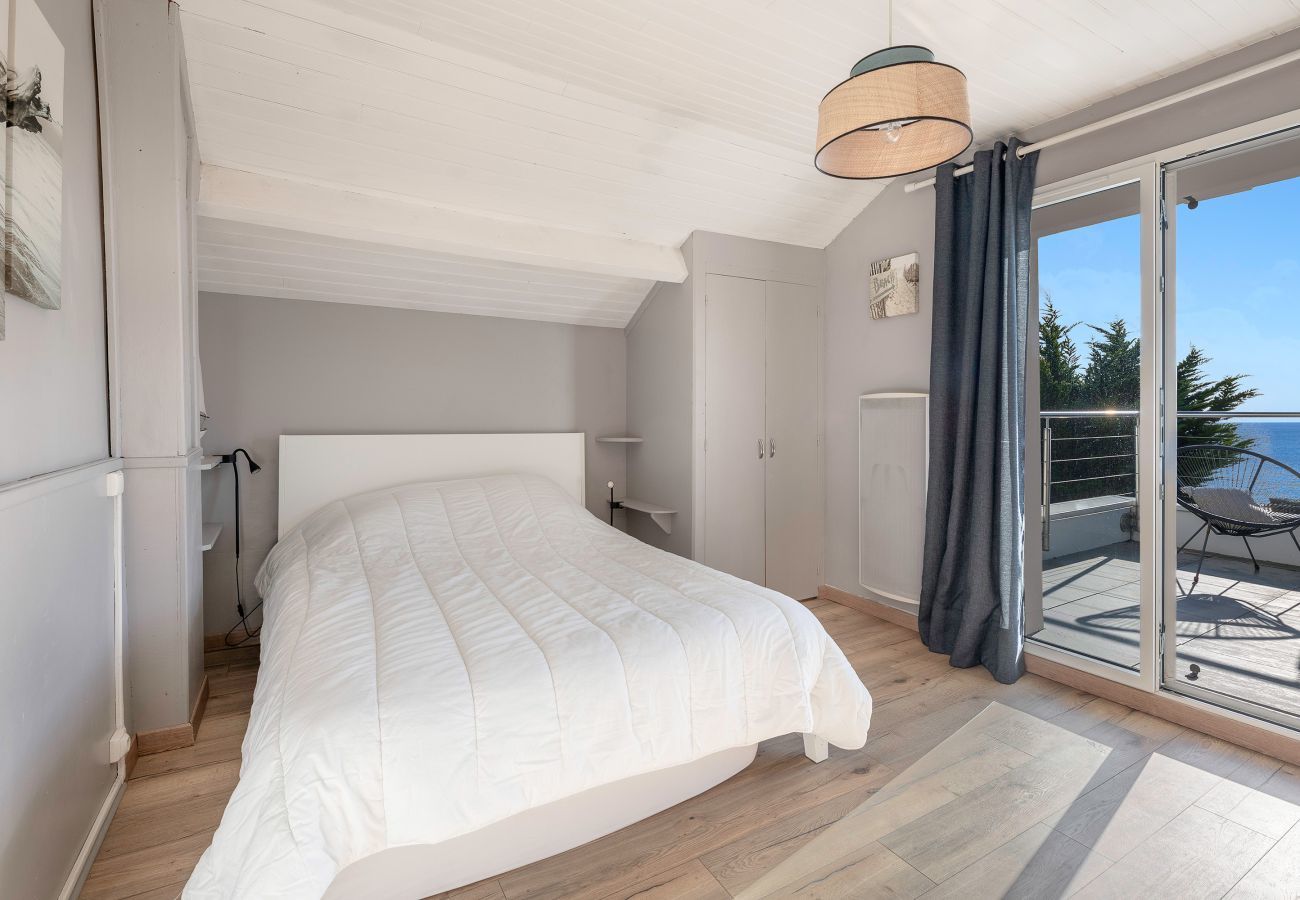 Maison mitoyenne à La Bernerie-en-Retz - Maison à 30m de la mer - jardin pour 4