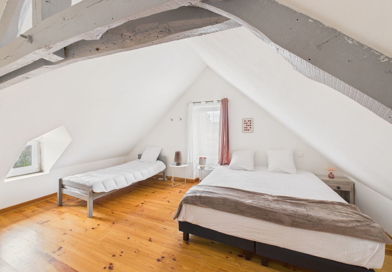 Maison à La Dornac - Superbe maison avec piscine et jardin pour 8