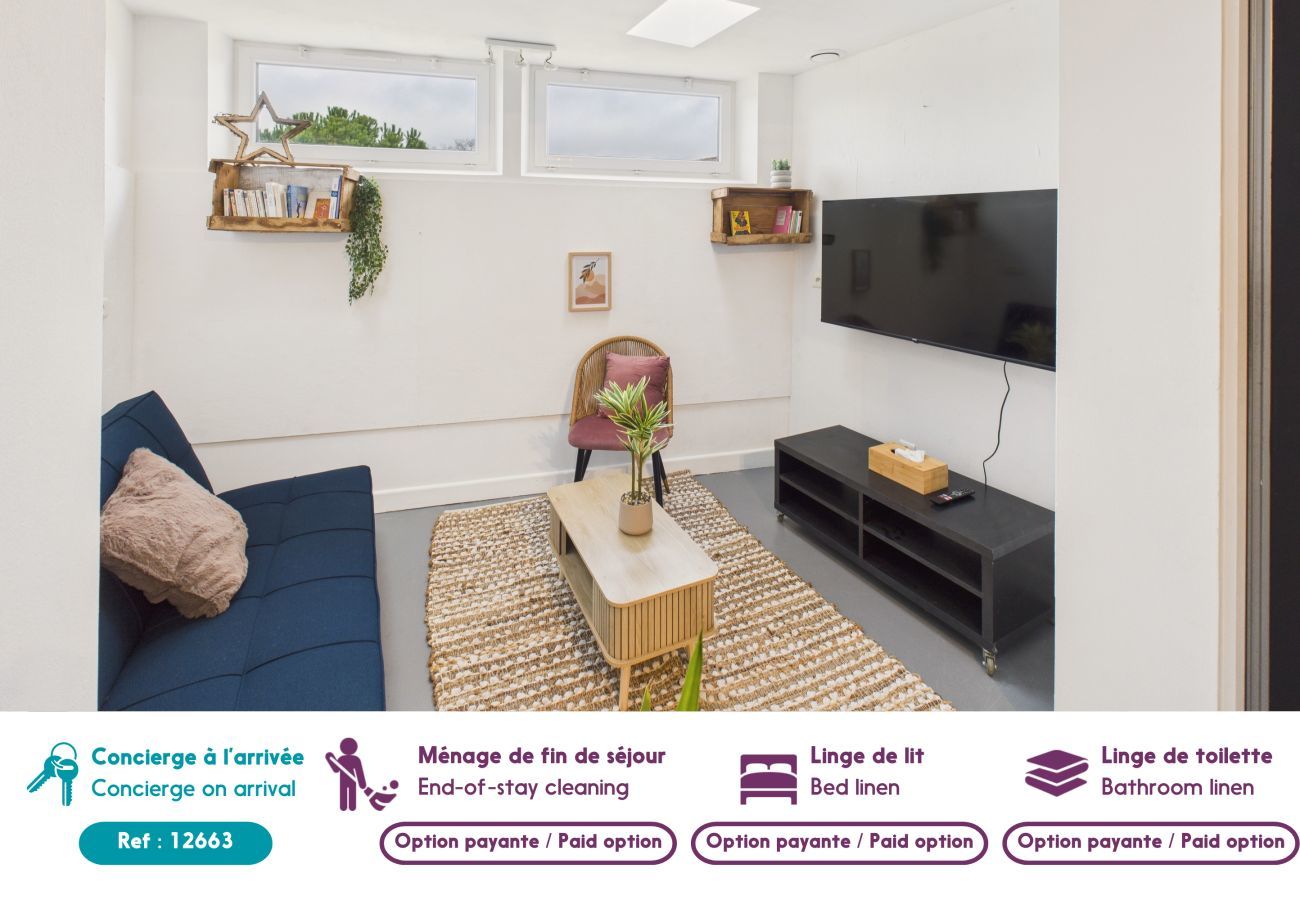 Maison à La Dornac - Superbe maison avec piscine et jardin pour 8