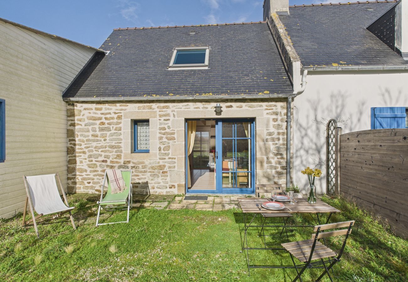 Maison à Penmarch - Petit gîte pour 2 avec jardin proche de la plage 