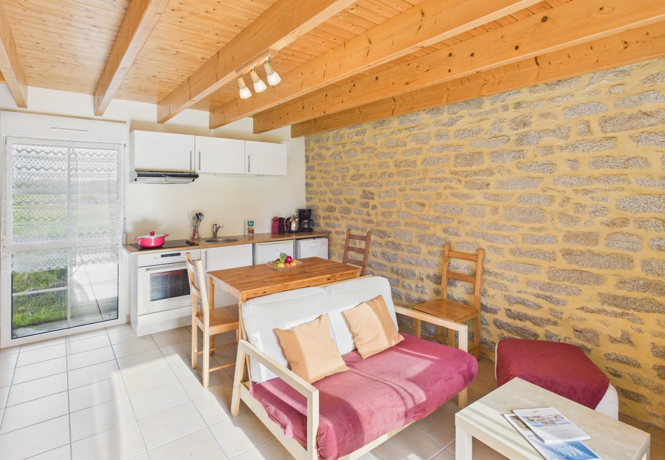 Maison à Penmarch - Petit gîte pour 2 avec jardin proche de la plage 