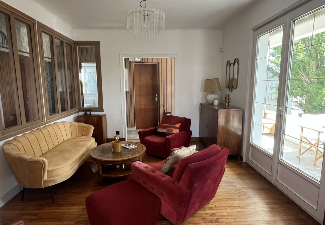 Maison à Saint-Gilles-Croix-de-Vie - Maison tout confort pour 8 avec jardin