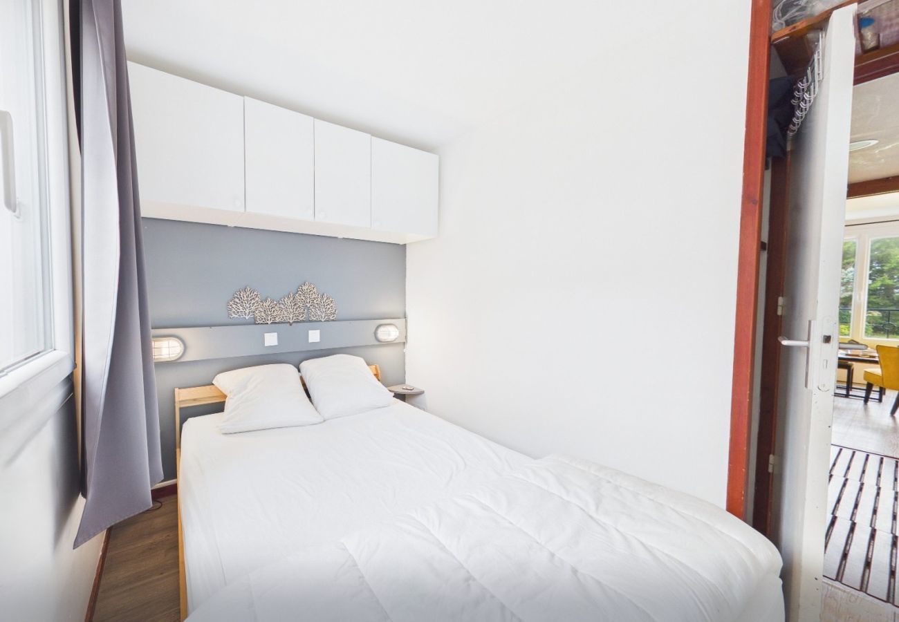 Appartement à Arzon - Piscine commune, plage à 300m, séjour pour 2