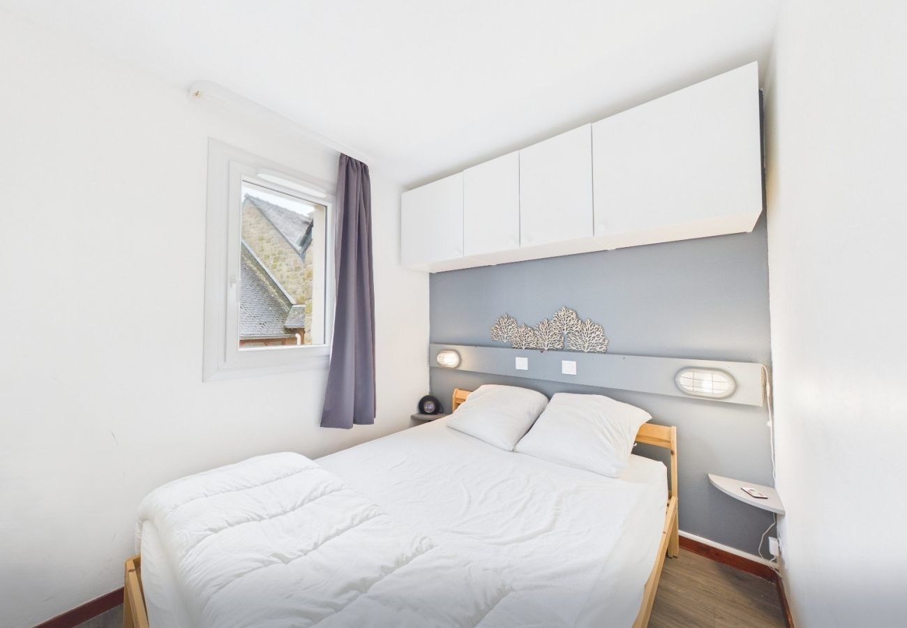 Appartement à Arzon - Piscine commune, plage à 300m, séjour pour 2