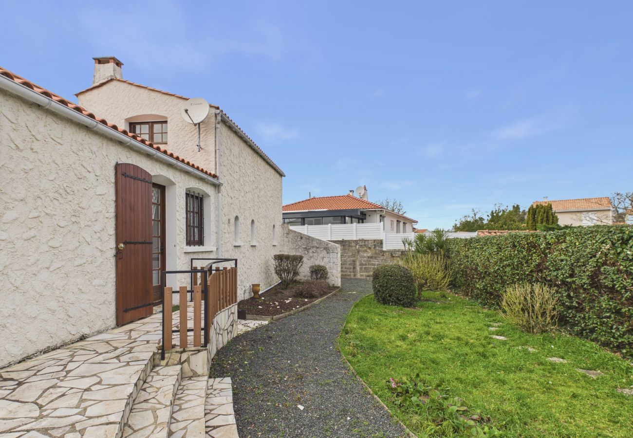 Maison à Longeville-sur-Mer - Maison pour 6 avec jardin et terrasse