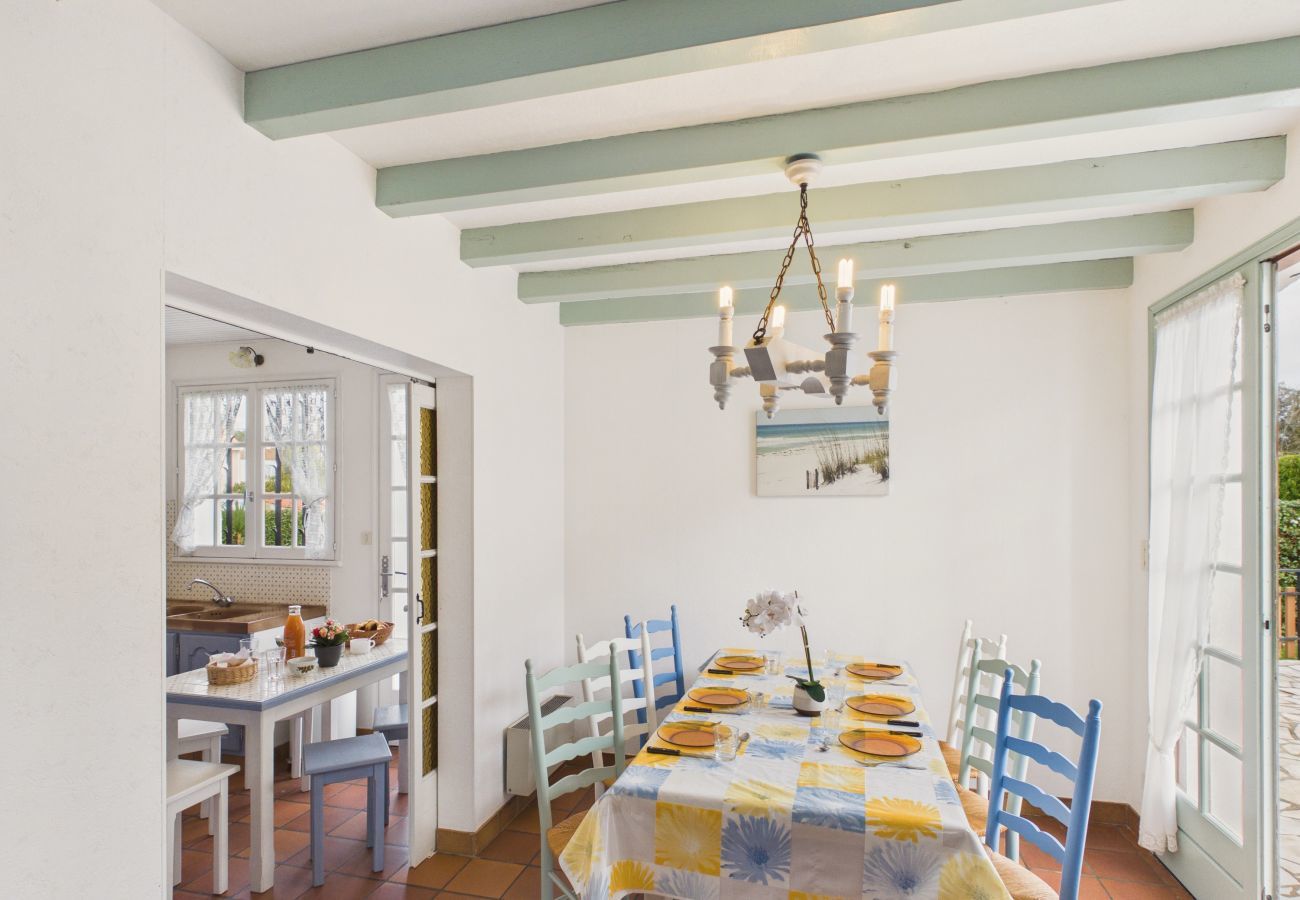 Maison à Longeville-sur-Mer - Maison pour 6 avec jardin et terrasse