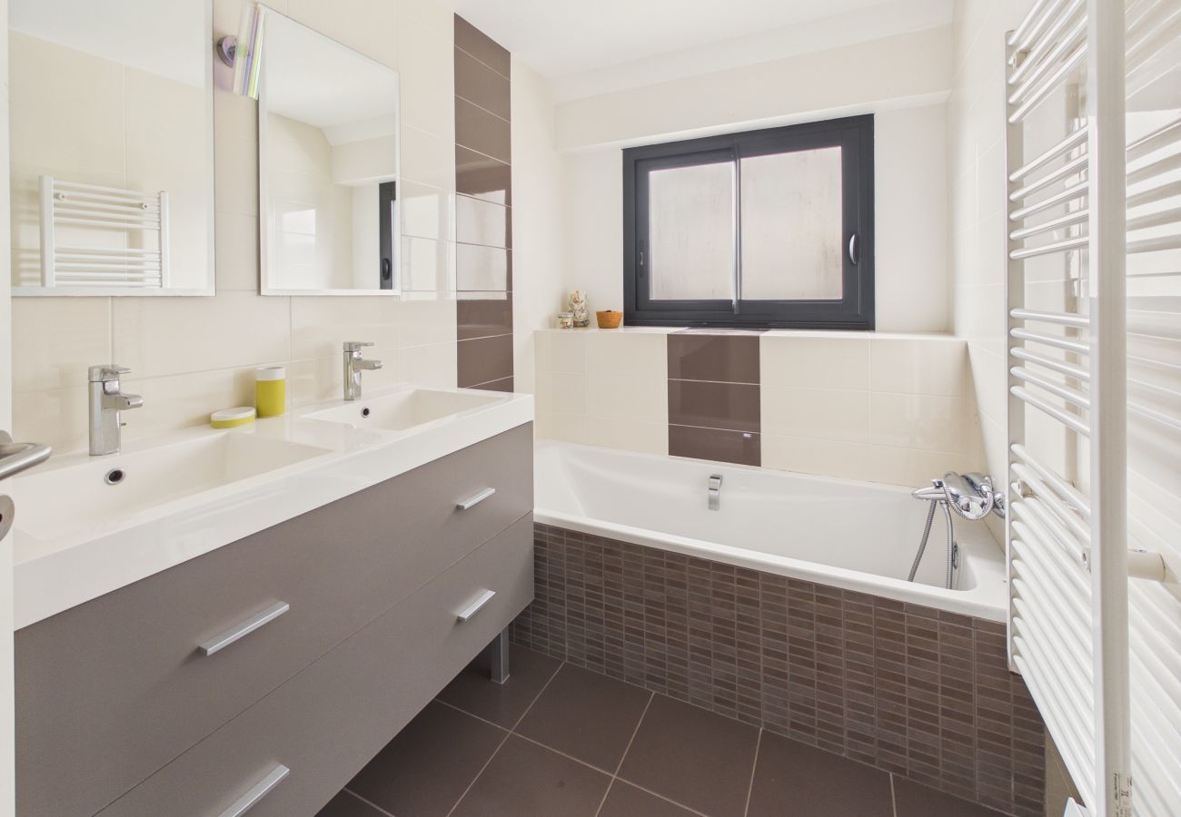 Maison à Fouesnant - Jolie maison pour 6 avec jardin en plein centre 