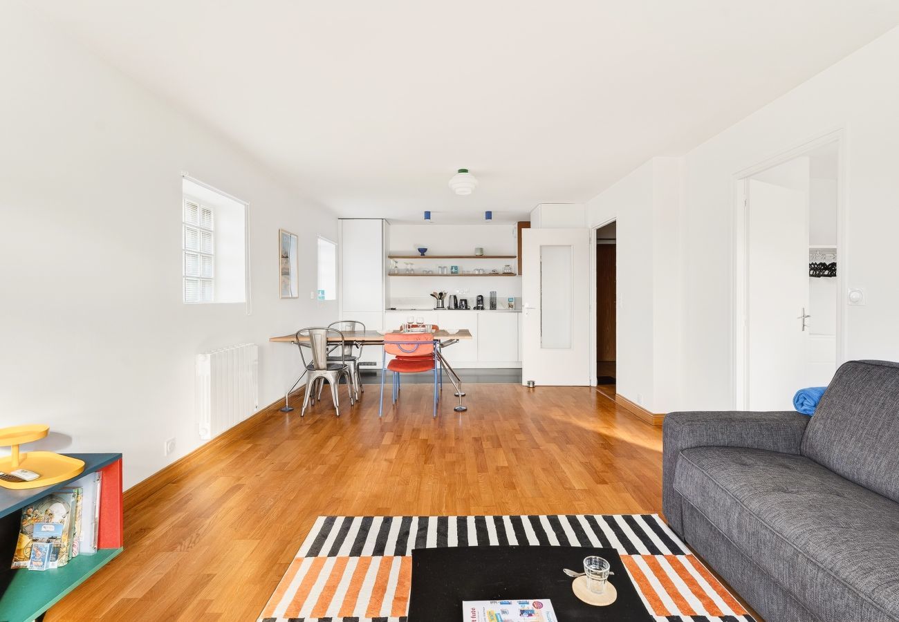 Appartement à Dinard - Appartement pour 2, terrasse, 2 pas du centre