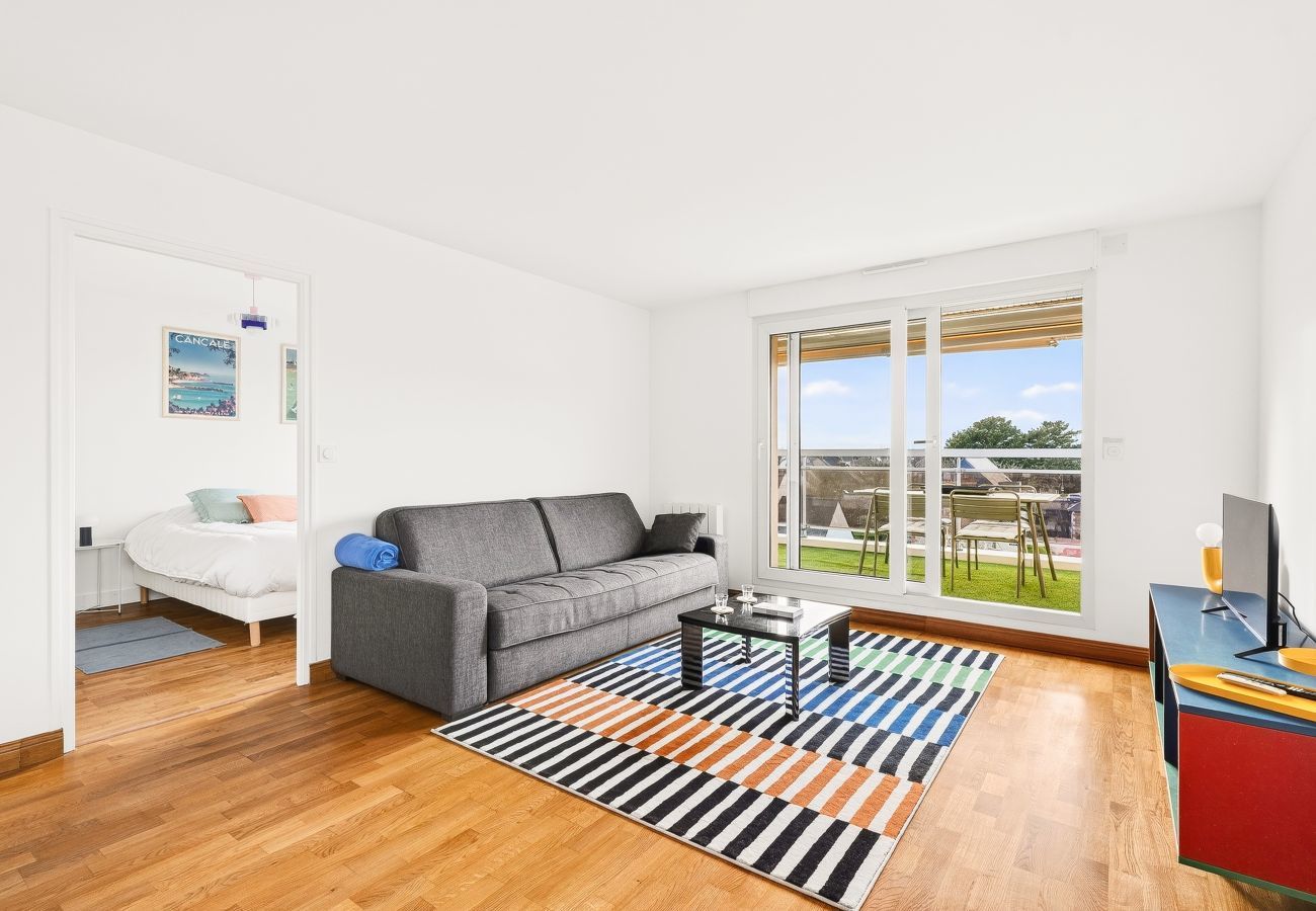 Appartement à Dinard - Appartement pour 2, terrasse, 2 pas du centre