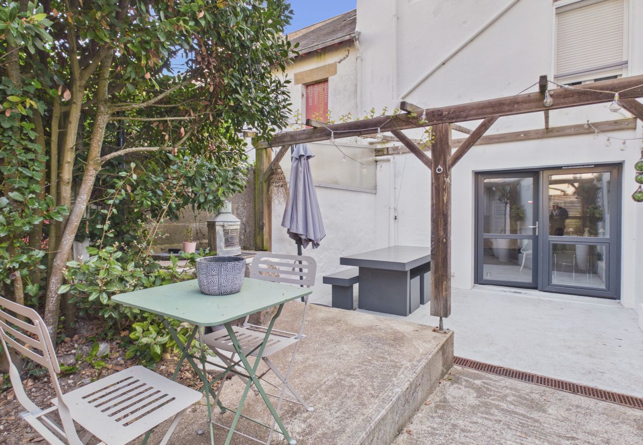 Appartement à Le Pouliguen - 350m du Port - Appartement pour 4 avec terrasse 