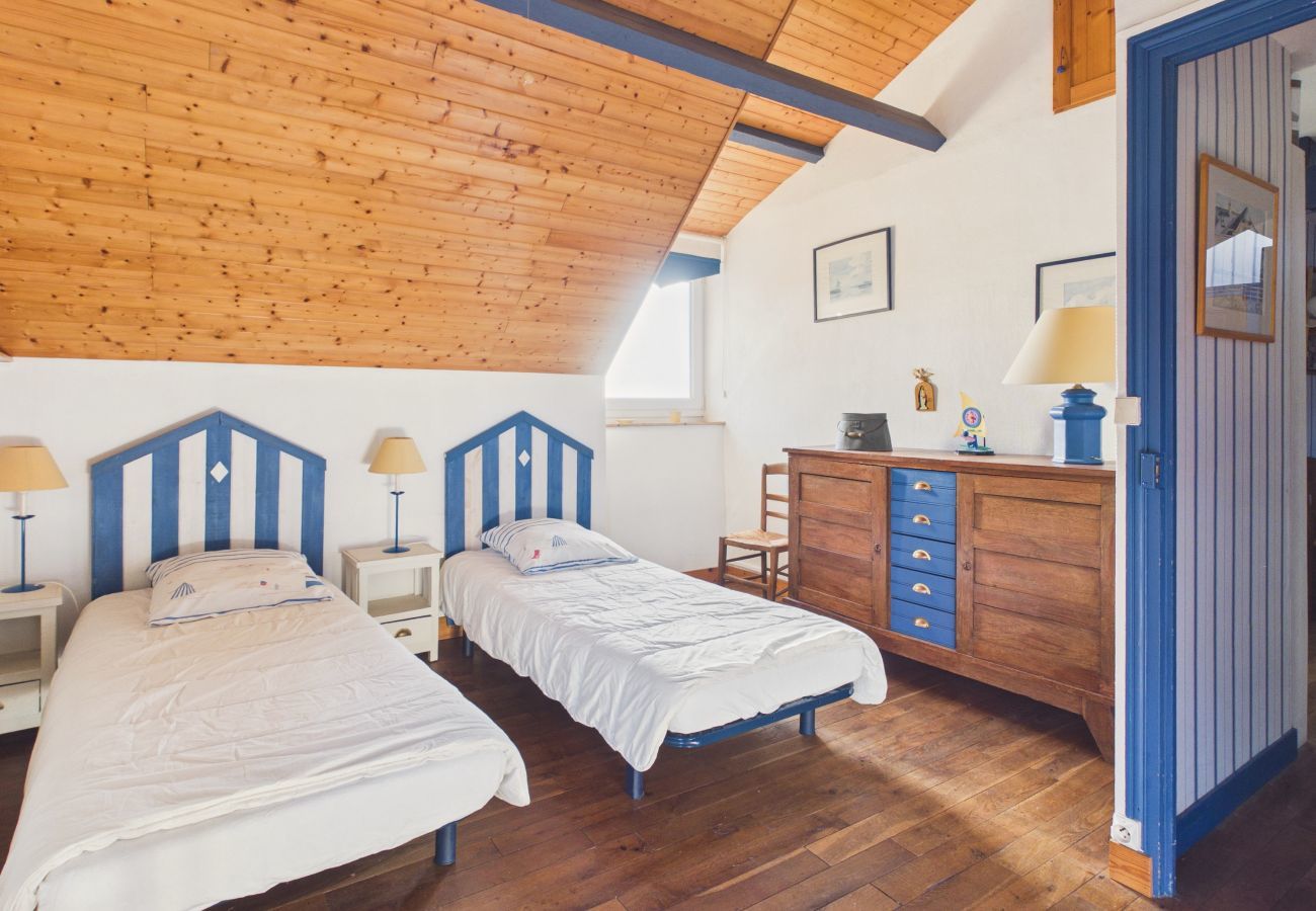 Maison à Le Croisic - Vue mer- 600m de la plage-Maison familiale pour 10