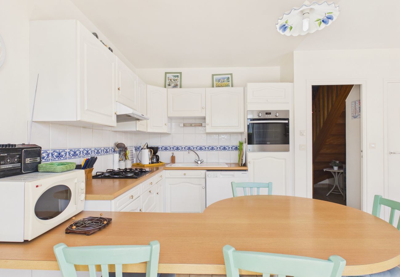 Maison à Saint-Gildas-de-Rhuys - 500 m de la plage, maison pour 6 avec jardin