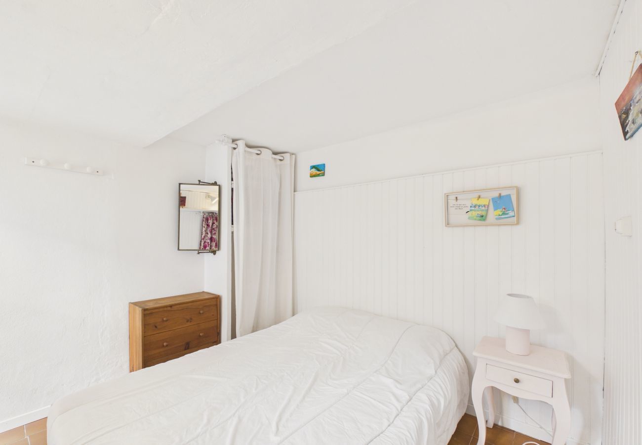 Appartement à Les Portes-en-Ré - Appartement pour 4, plein centre, plage à 700 m