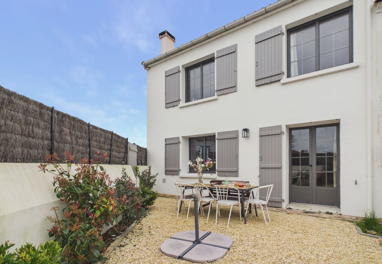 Maison à L'Epine - Maison pour 8, jardin, 700 m de la plage