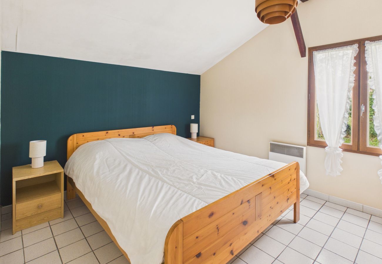 Maison à Arès - 450m de la Jetée d'Arès, maison pour 4