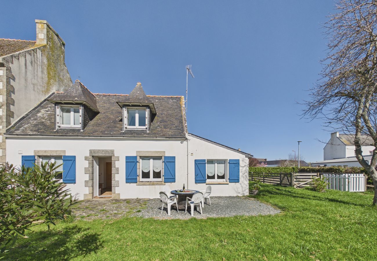 Maison à Plomeur - Maison pour 5 avec jardin, centre Plomeur