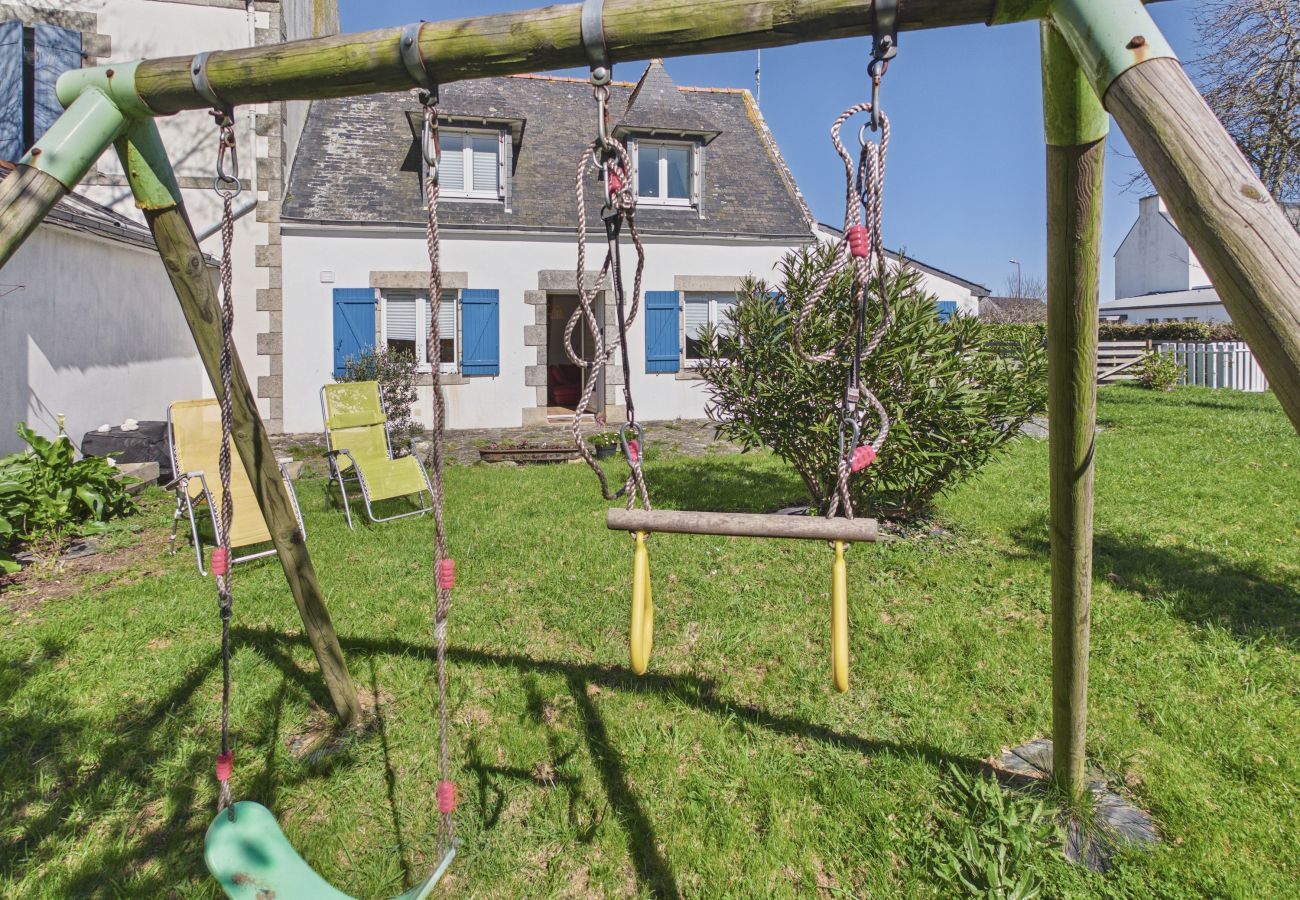 Maison à Plomeur - Maison pour 5 avec jardin, centre Plomeur