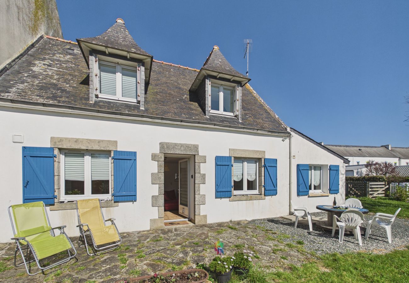 Maison à Plomeur - Maison pour 5 avec jardin, centre Plomeur